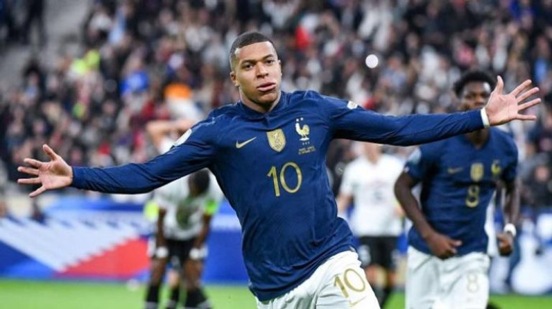 كيليان مبابي.. "ابن العرب" يحمل أحلام فرنسا في كأس العالم 2022